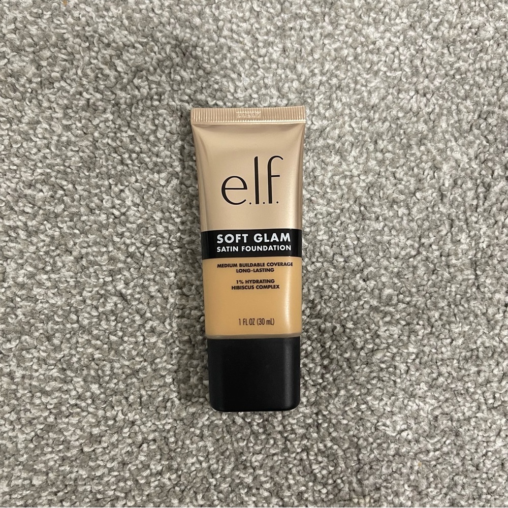 e.l.f. Soft Glam Satin Foundation – Shade 30 Medium Warm – NEW